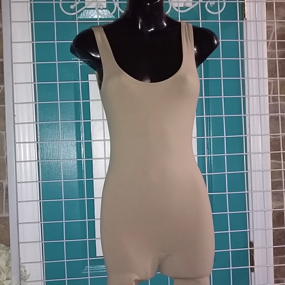 Shear shapewear nude one piece short small